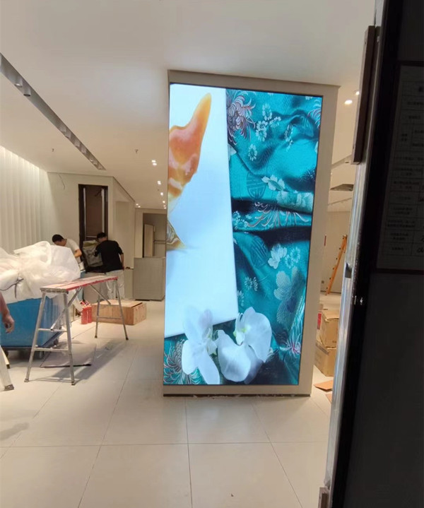 克孜勒苏柯尔克孜商场门店转角LED显示屏